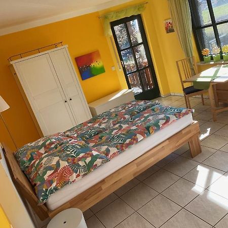 Ferienwohnung Auf Dem Kutzenberg Meckenheim (North Rhine-Westphalia) Exterior foto